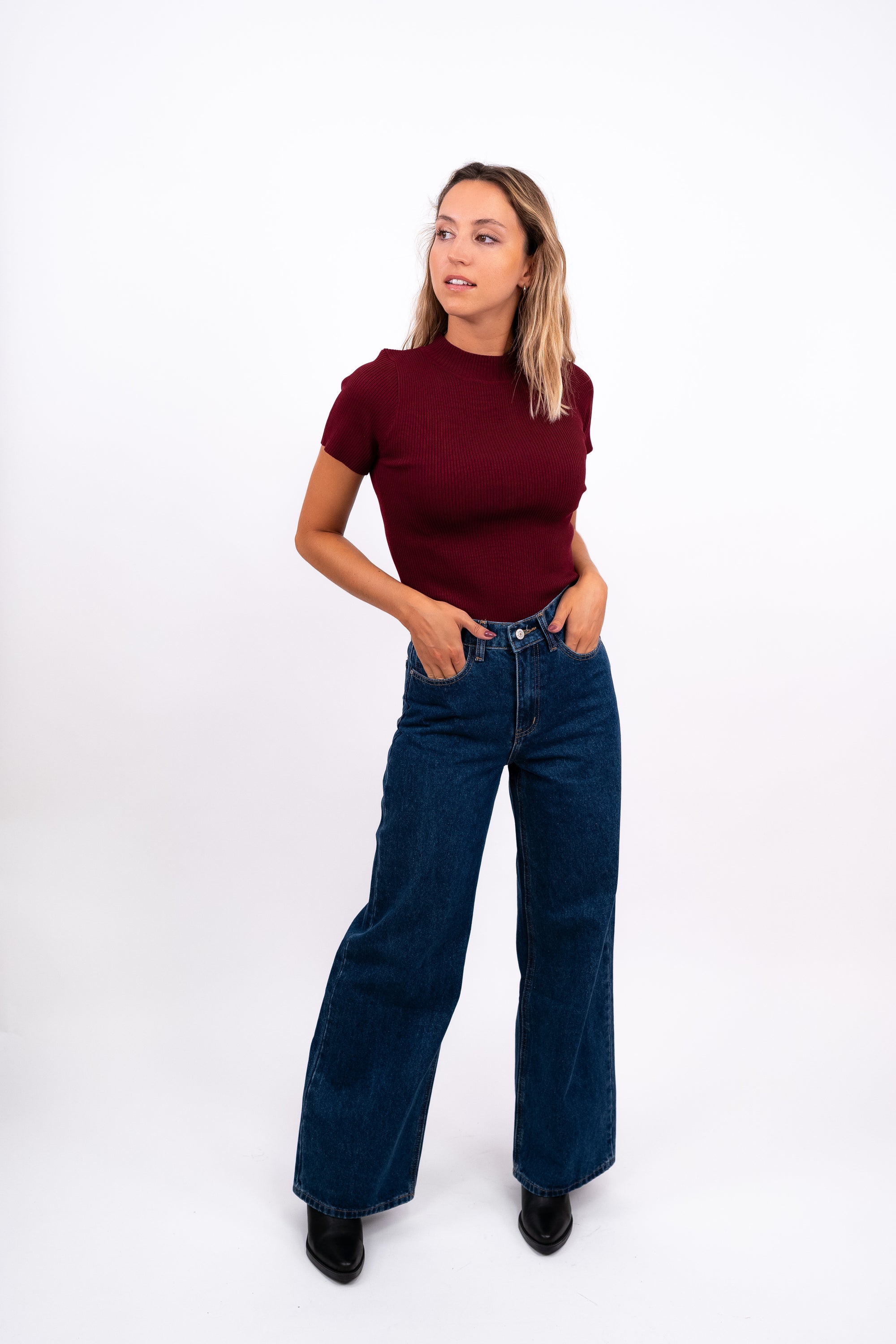 Jeans de pierna ancha de primera calidad