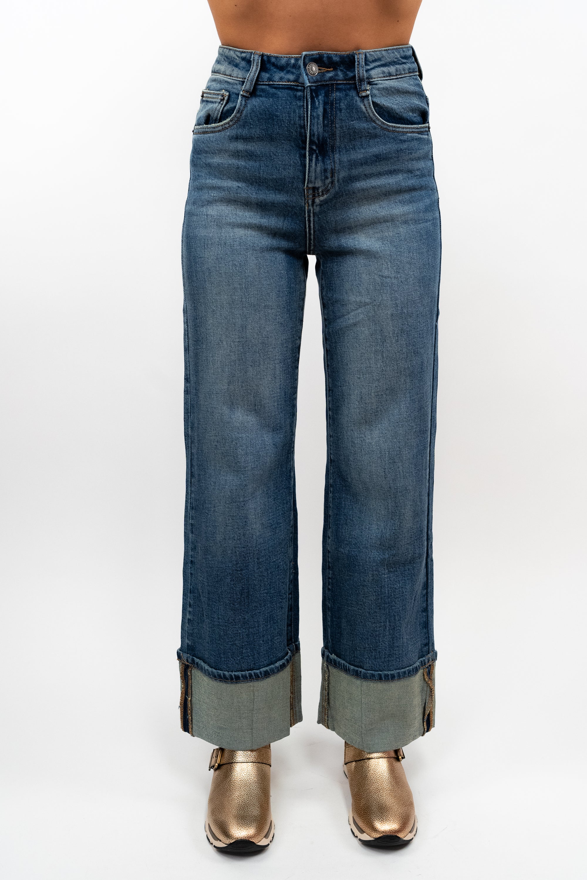 Jeans with Folded Finish