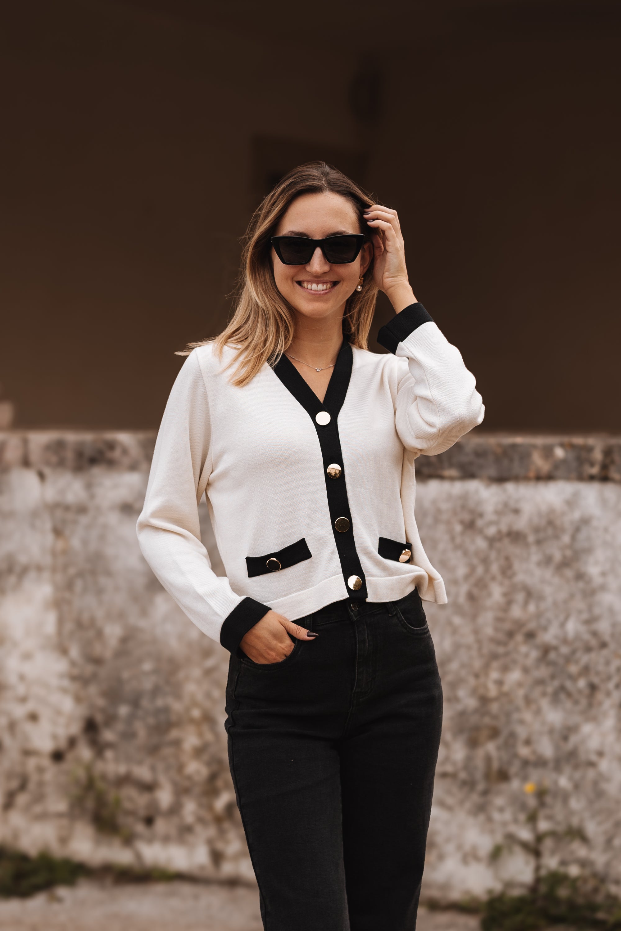 Short contrast coat