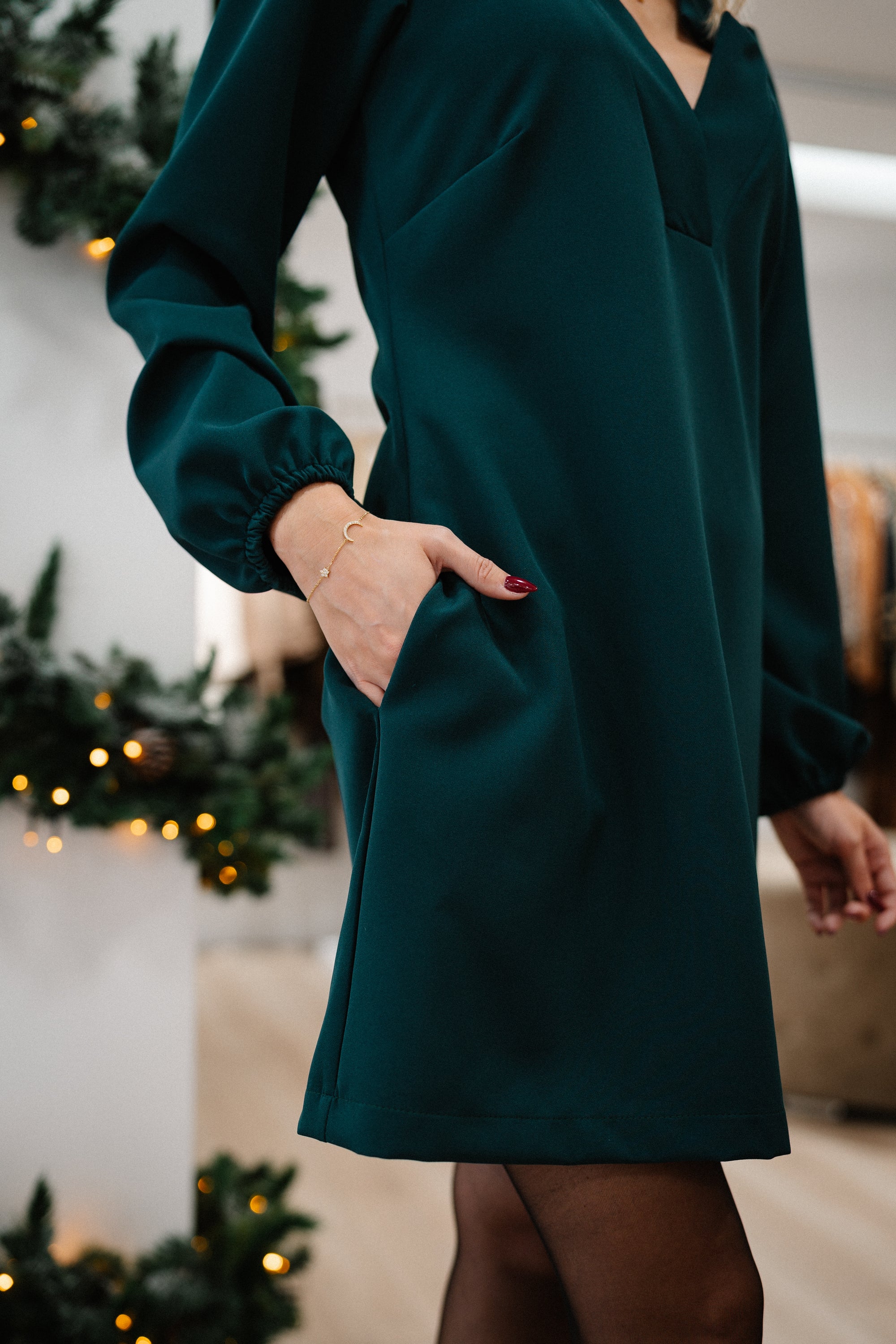 Vestido LS exclusivo con escote de estrella