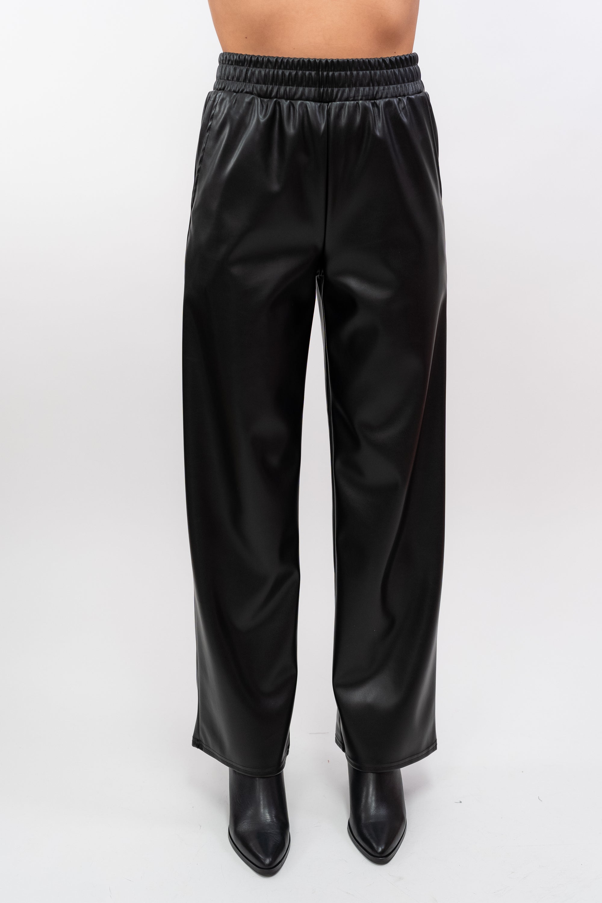 Wide-Leather Trousers with Elastic