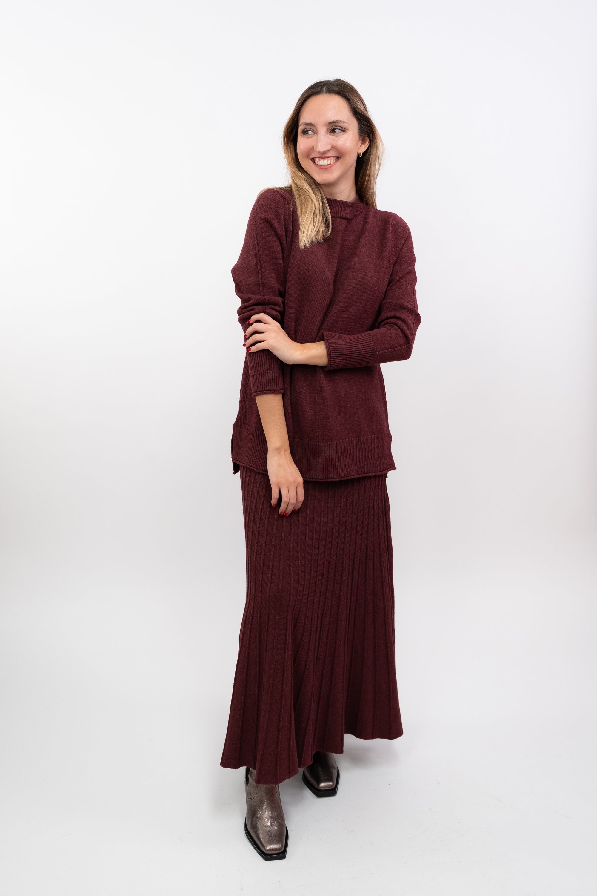 Conjunto Camisola + Saia de Malha