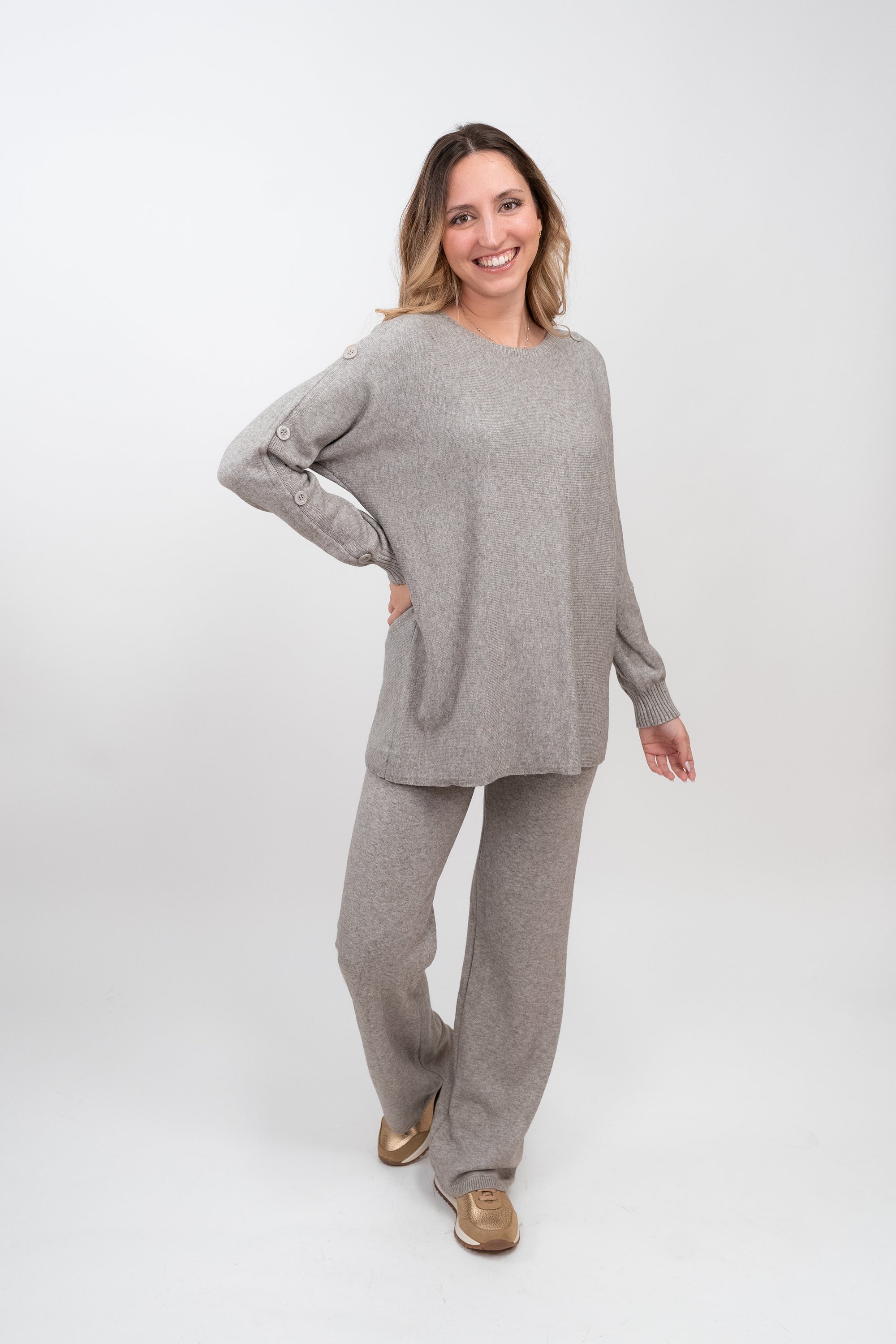 Conjunto de Malha Camisola com Botões + Calças