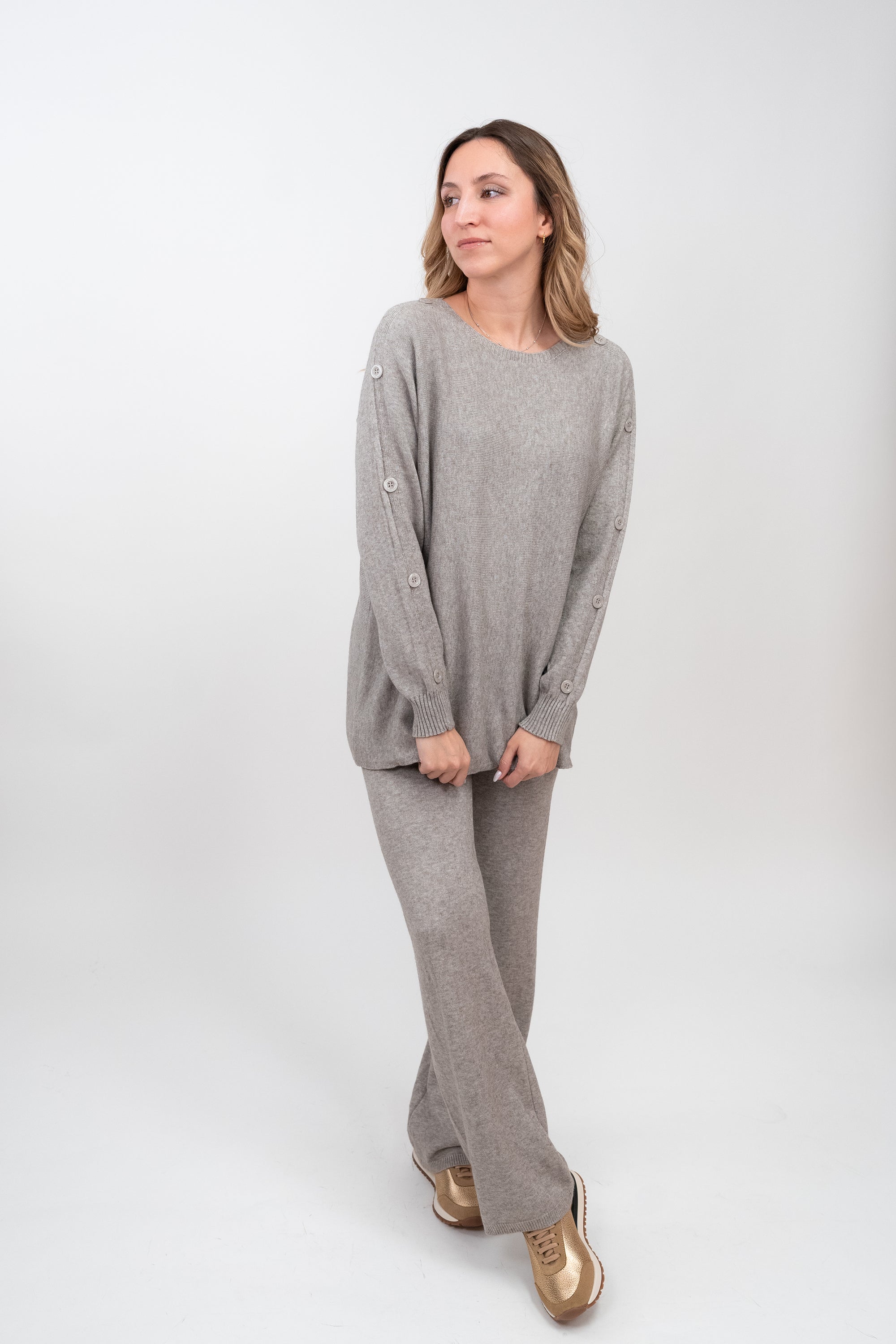 Conjunto de Malha Camisola com Botões + Calças