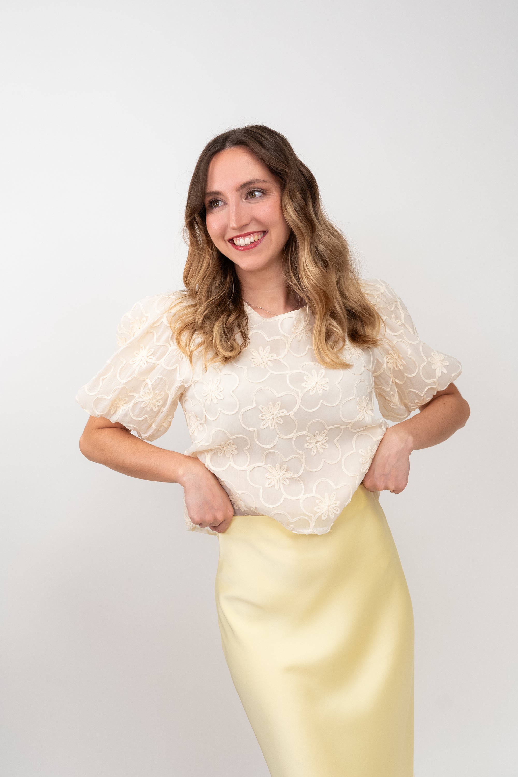 Blusa com Mangas em Balão
