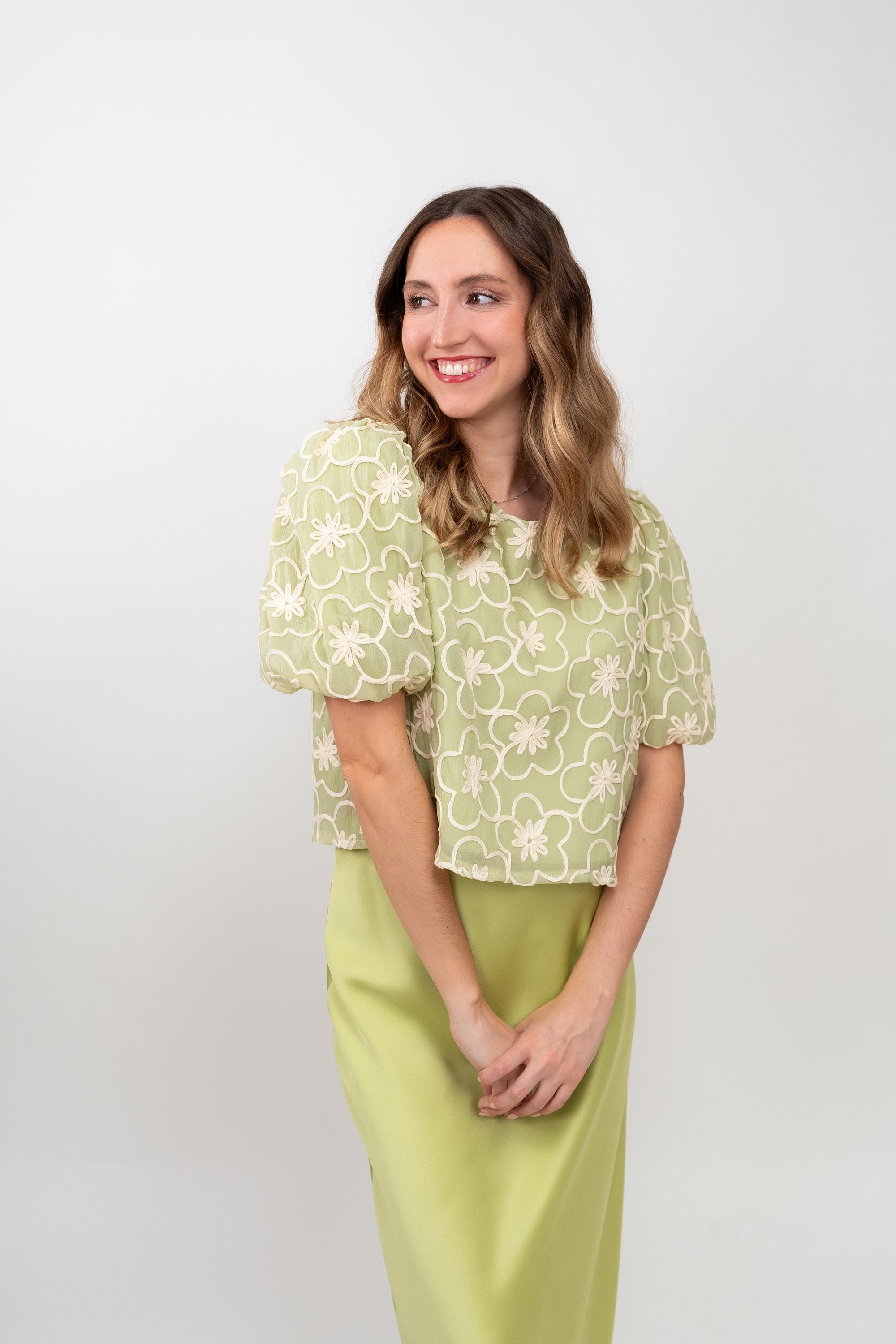 Blusa com Mangas em Balão