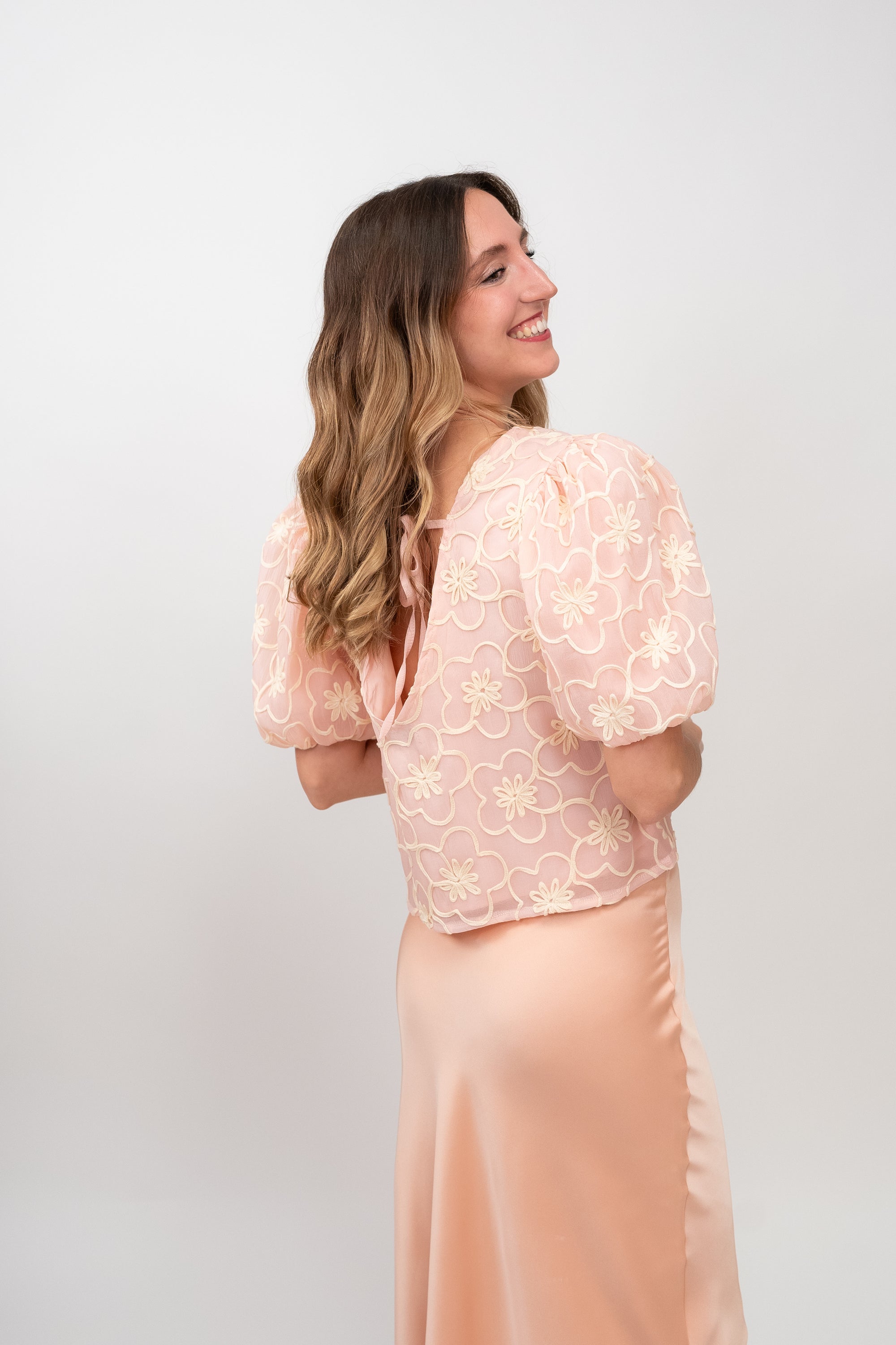 Blusa com Mangas em Balão