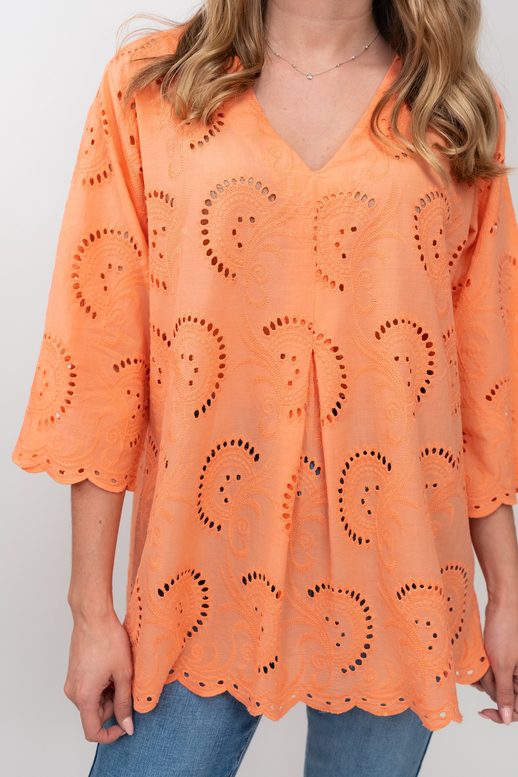 Túnica Estilo Bordado Inglês