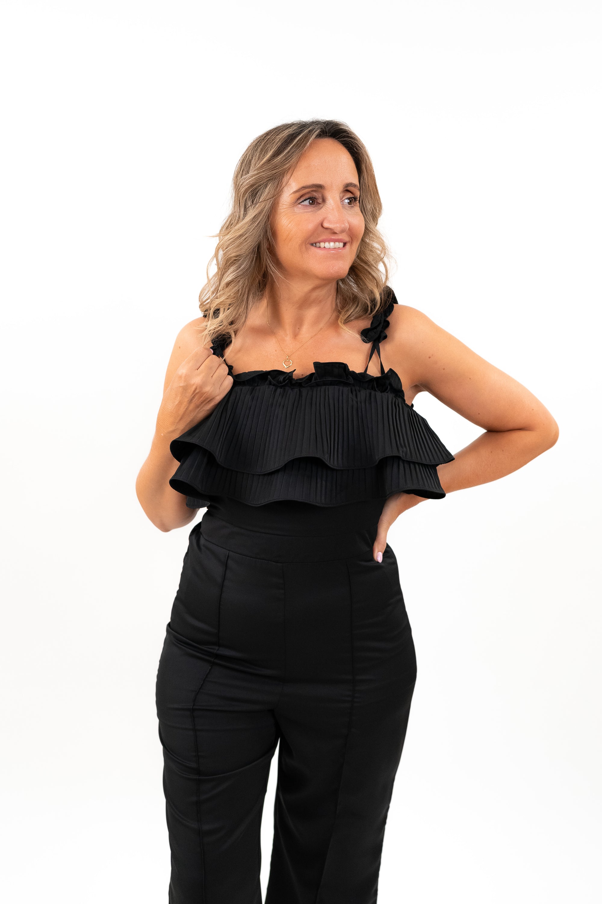 Macacão Elegante com Folhos