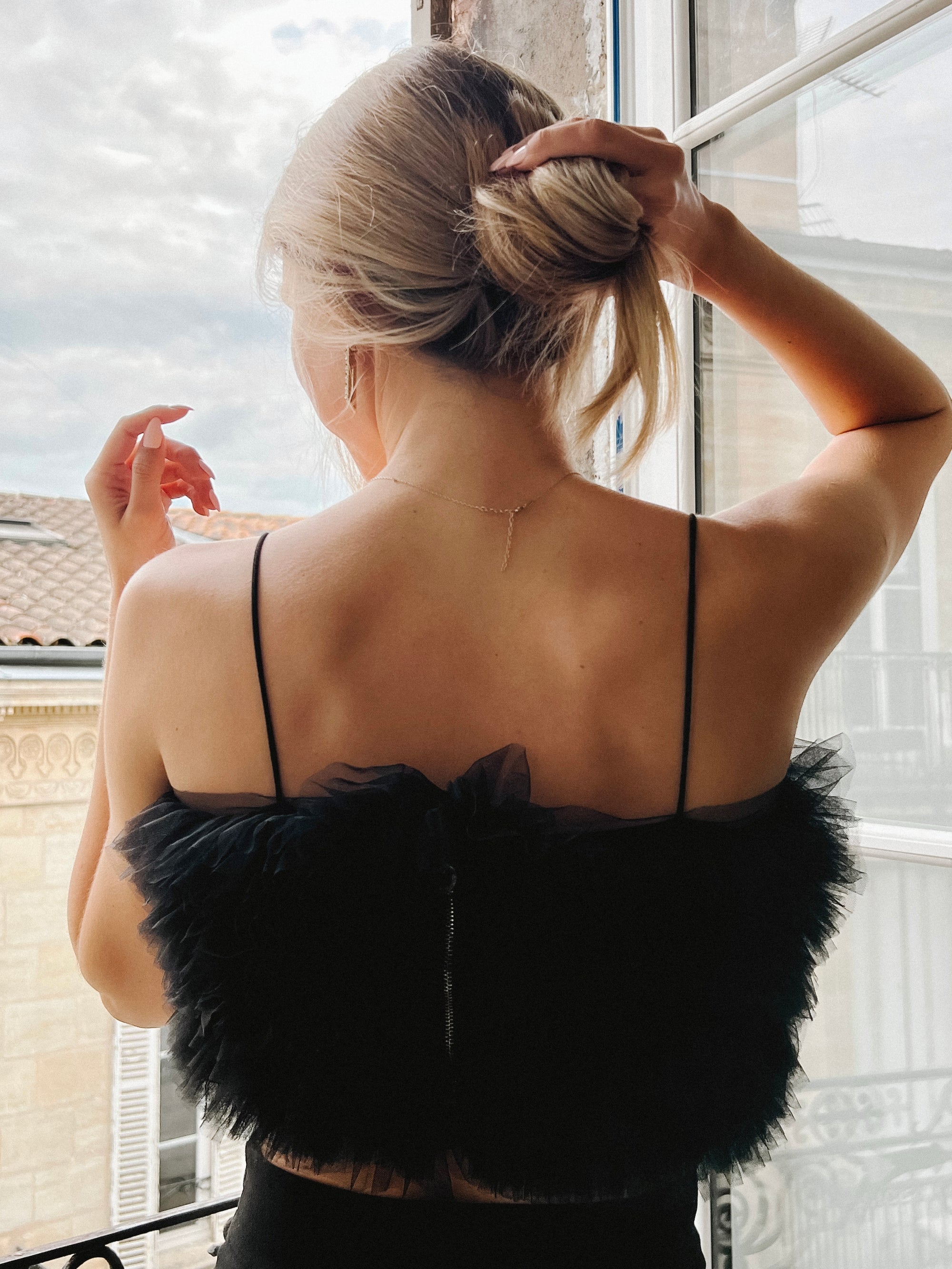 Crop Top em Folhos Tule