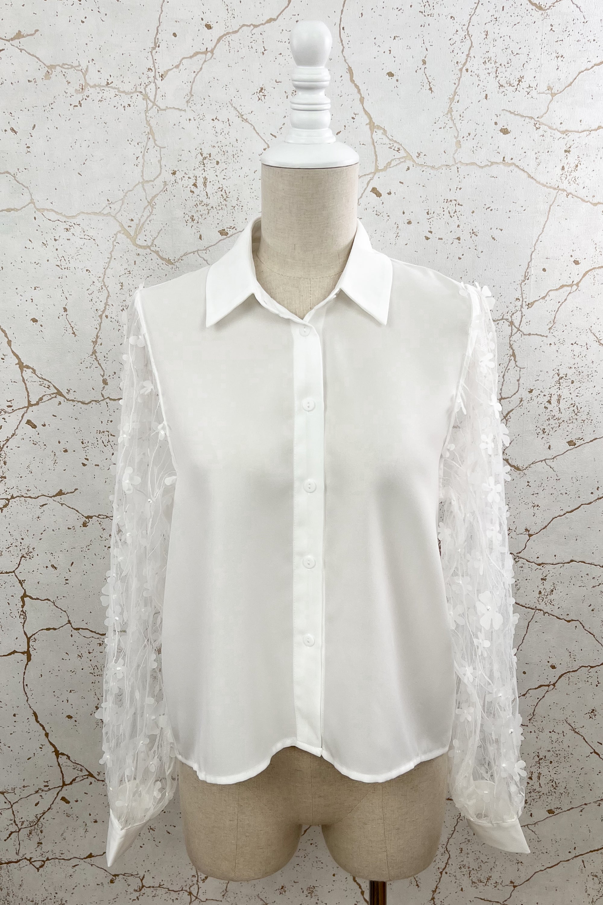 Camisa Lisa c/ Mangas em Flor