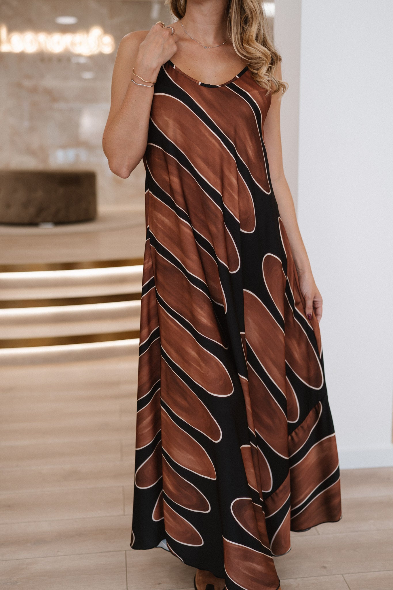 Vestido Acetinado Alças
