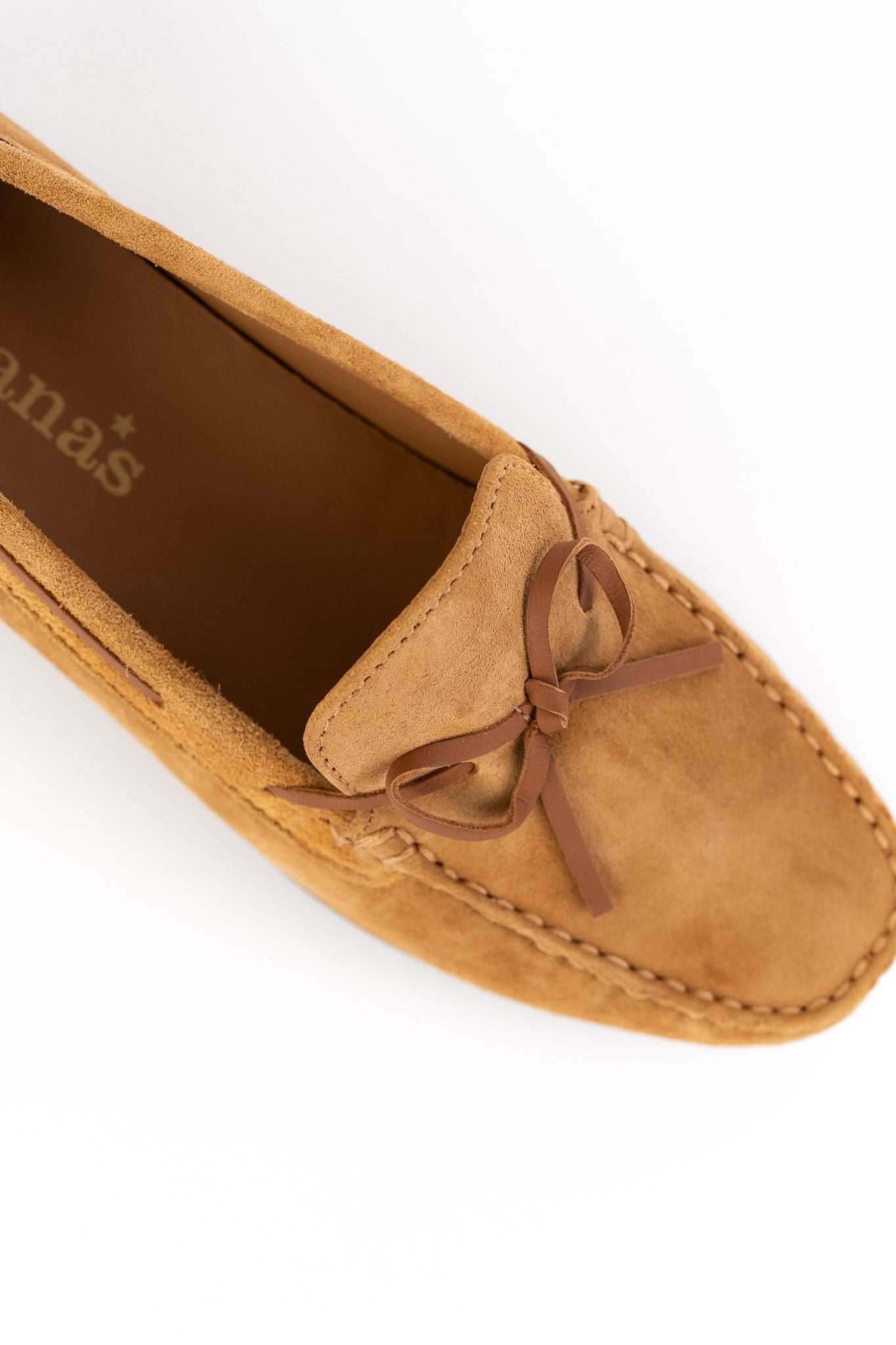 Mocassim Cubanas em Camurça