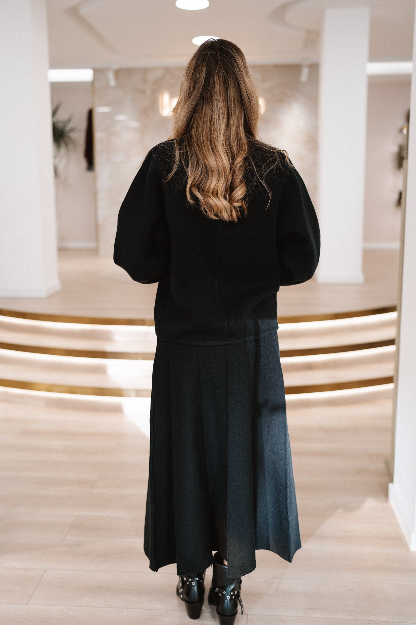 Conjunto de Malha Casaco + Saia Midi