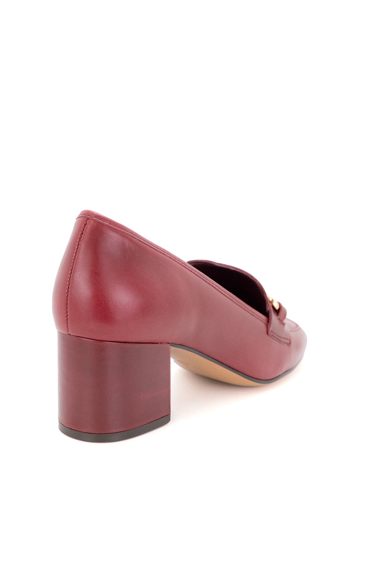 Mocassim em Pele com Salto Medio
