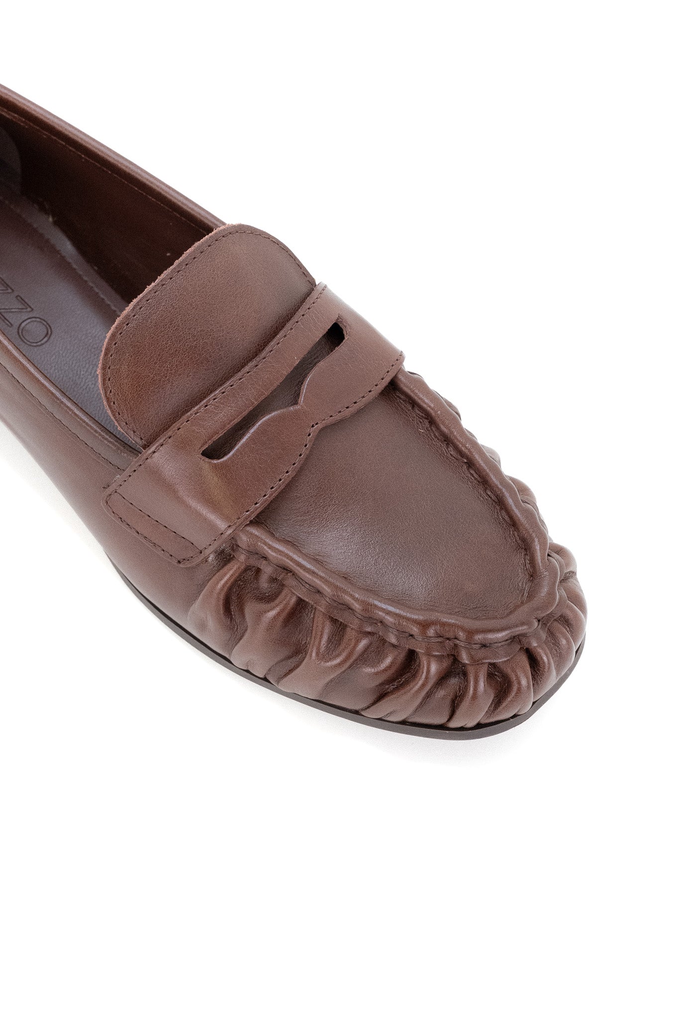 Mocassim em Pele com Salto Baixo