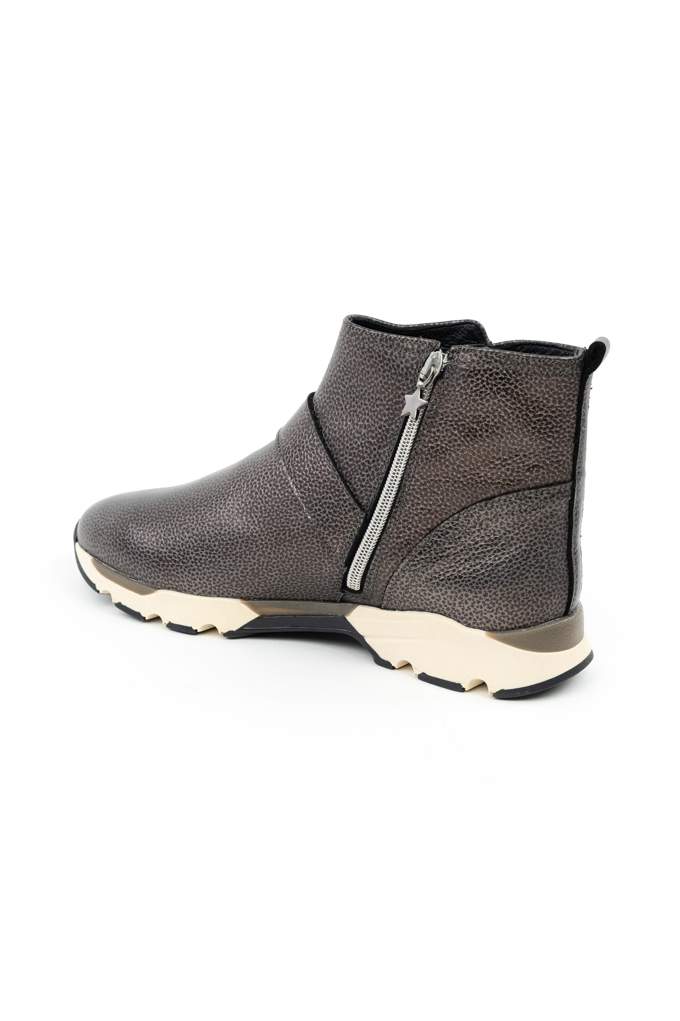 Sapato Desportivo em Pele